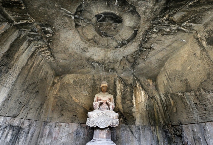 The Kanjing Royal Cave Temple, Longmen. From dailymail.co.uk