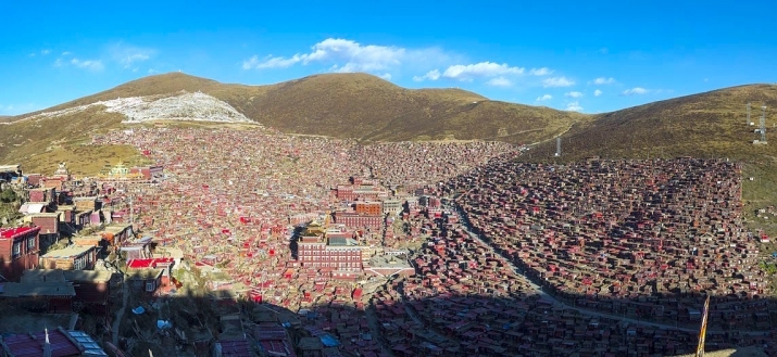 Larung Gar Buddhist Academy in China's Sichuan Province. From freetibet.org