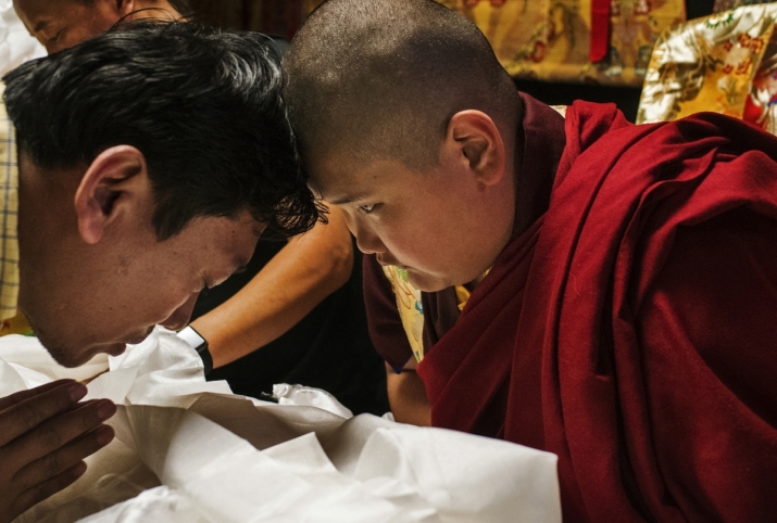 Jalue Dorjee greets devotees at a ceremony. From startribune.com