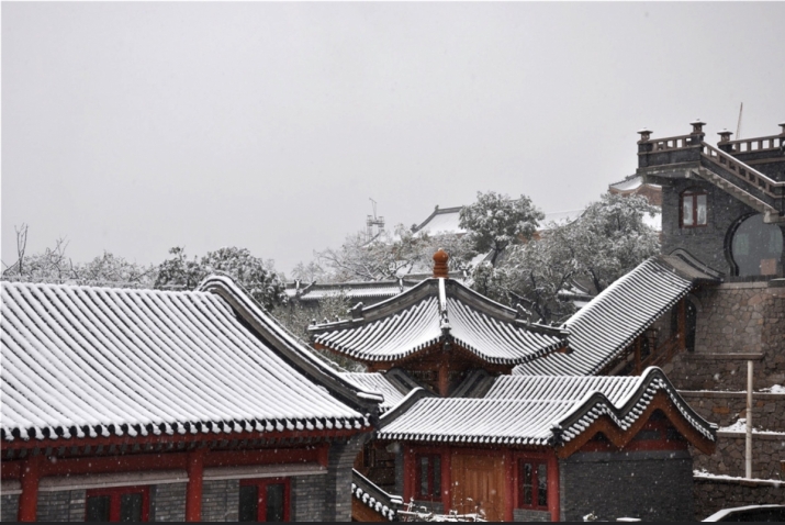 Longquan Monastery's popularity is one expression of Buddhism's ongoing revival among modern Chinese. From eng.longqanz.org
