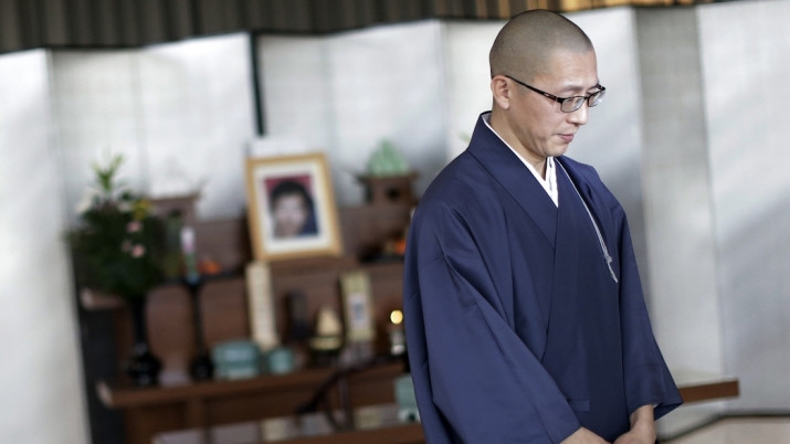 Amazon Japan's <i>Obo-san bin</i> (Mr. Monk Delivery) is another manifestation of the country's changing Buddhist landscape. Photo by Eugene Hoshiko. From qz.com