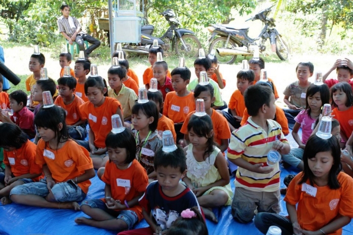 Meditation session with children in Tangerang