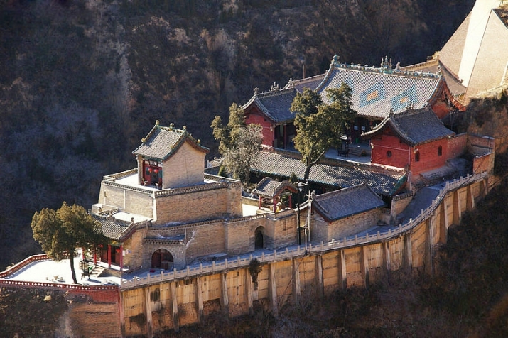 The temple complex of the Little Western Paradise and its natural environment. Image copyright Wang Wei