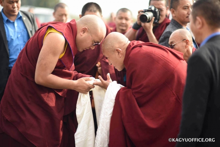 Dzongsar Khyentse Rinpoche, right, greets His Holiness the Karmapa. From kagyuoffice.org
