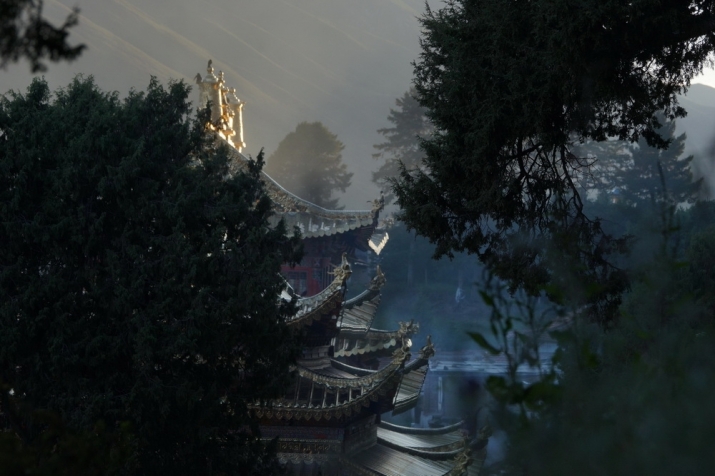 Morning at Langmu Monastery, Gansu Province. Photo by Yang Liquan