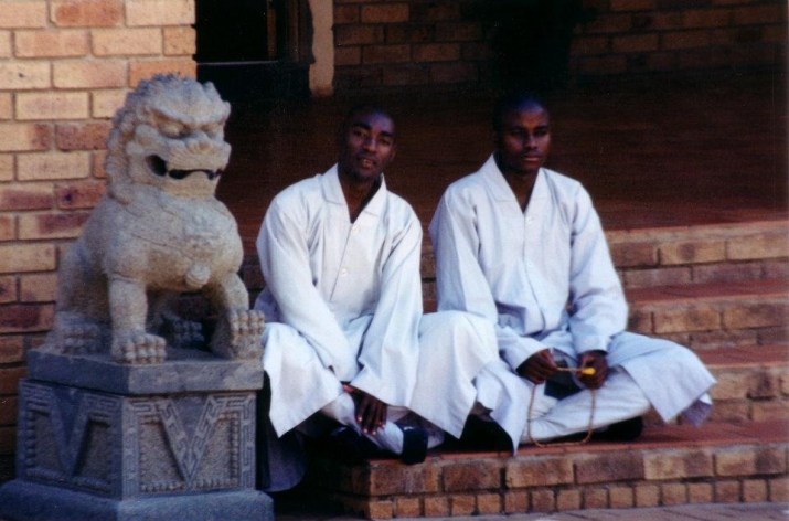 Ben Xing, right, with a fellow practitioner. Image courtesy of the author