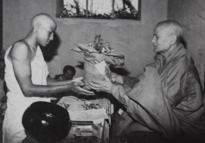 Ven. Dr. Bhikkhu Praghyalok’s ordination ceremony in 1979. Image courtesy of Ven. Dr. Bhikkhu Praghyalok