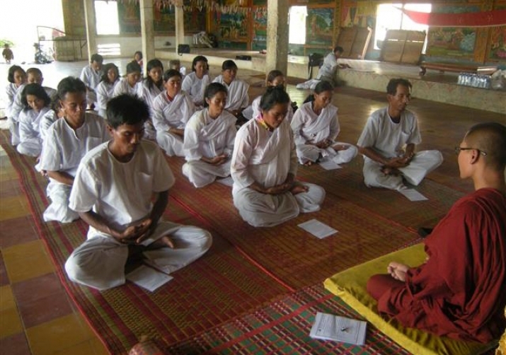 Meditation and Dhamma talks conducted by SCC monks help patients cope with their conditions and attain peace of mind