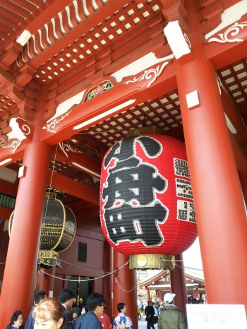 Red lantern at Senso-ji's Thunder Gate. Photo by the author
