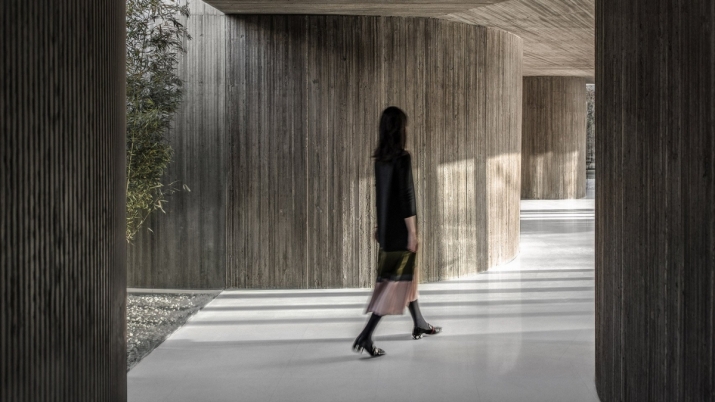 Walking around the structure offers a taste of Chan tranquility. From dezeen.com