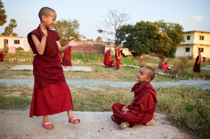 Two young nuns debating, Sanghamitra, Bodhgaya, India, 2016. Image courtesy of Olivier Adam