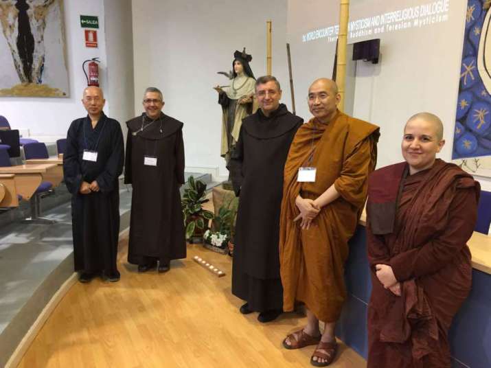 From left to right: Ven. Hin Hung with Dr. Francisco Javier Sancho Fermin, Fr. Agusti Borel, Ven. Dr. Khammai Dhammasami, and Ven. Dr. Dhammadinna. Image courtesy of author