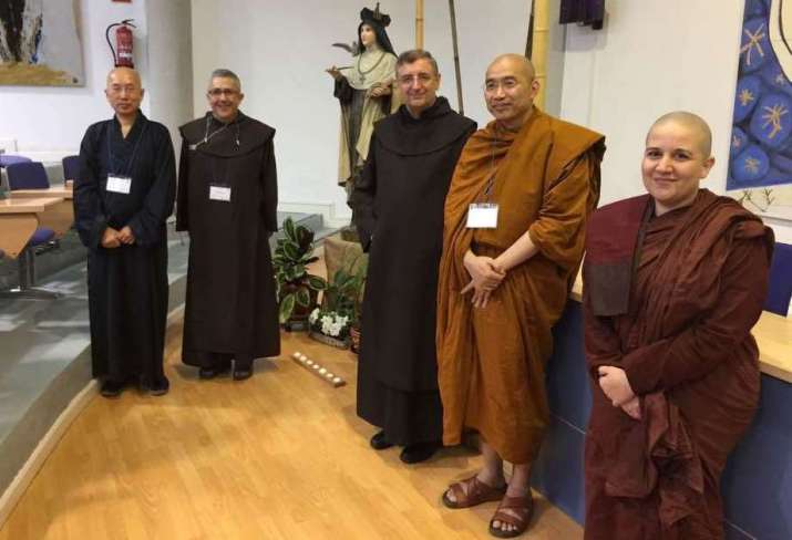 From left to right: Ven. Hin Hung with Dr. Francisco Javier Sancho Fermin, Fr. Agusti Borel, Ven. Dr. Khammai Dhammasami, and Ven. Dr. Dhammadinna. Image courtesy of author