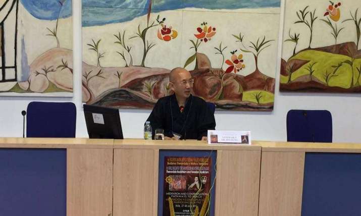Ven. Hin Hung speaking at International Centre of Teresian and Sanjuanist Studies (CITeS) on 27 July 2017. From Buddhistdoor Global