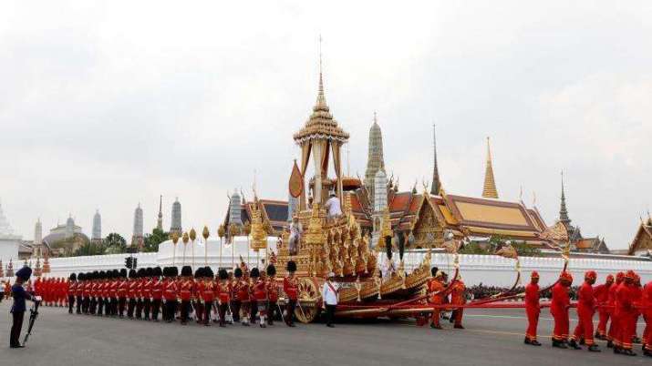 The Royal Chariot of Great Victory carrying the urn. From reuters.com