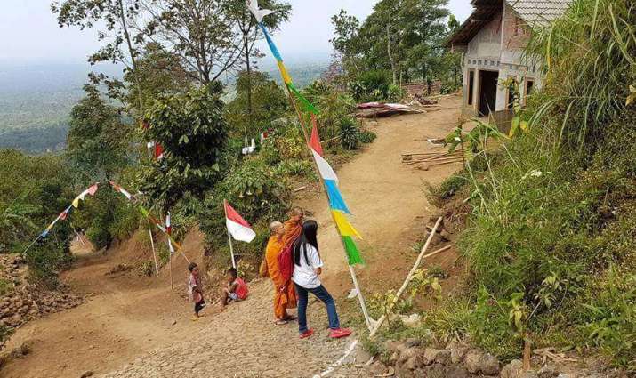 DEV conducts field trips to a poor Buddhist communities outside Jakarta to assess their needs. Image courtesy of DEV