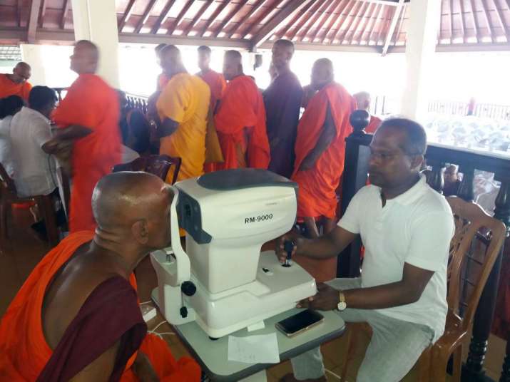 An eye camp held in Anuradhapura in May 2018 examined 300 monks, of whom 49 needed cataract surgery. Image courtesy of the Karuna Trust)