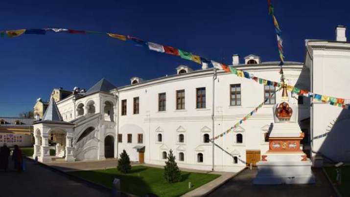 Lopoukhin Mansion with the stupa. From avetibet.ru
