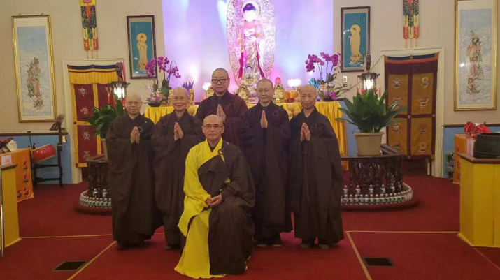 Ven. Chaofan with students at the Buddhist Education Academy. Image courtesy of Ven. Chaofan