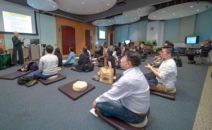 Awareness training. Image courtesy of Centre of Buddhist Studies, The University of Hong Kong