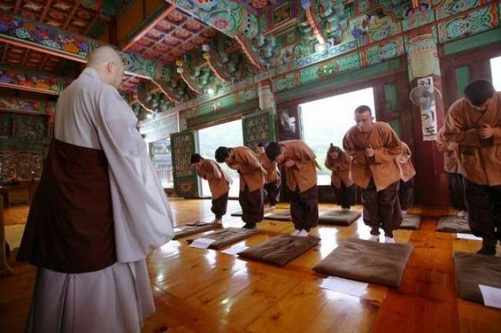 Korea’s Jogye Order has suspended temple stays across the country. From travel2next.com