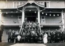 Higashi Hongan-ji in the early 1920s. From hhbt-la.org