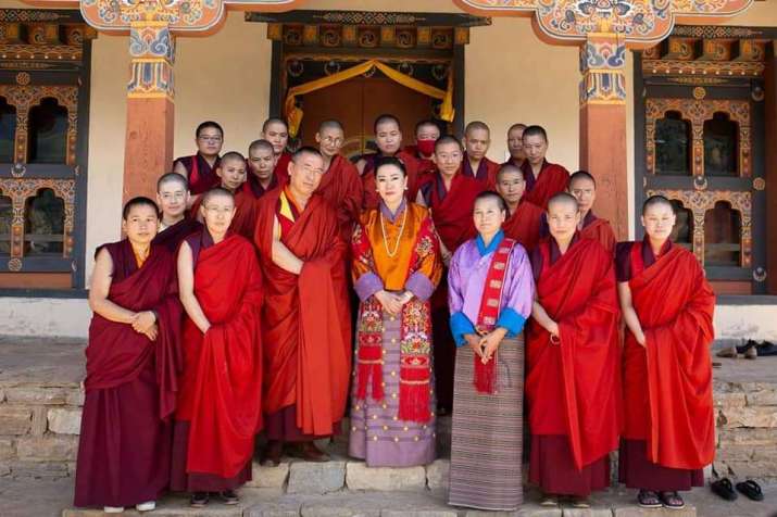 Nuns of the BNF with Her Majesty the Queen Mother Ashi Tshering Yangdoen Wangchuck, center, and Dr. Tashi Zangmo, front row, third from right. Image courtesy of the BNF